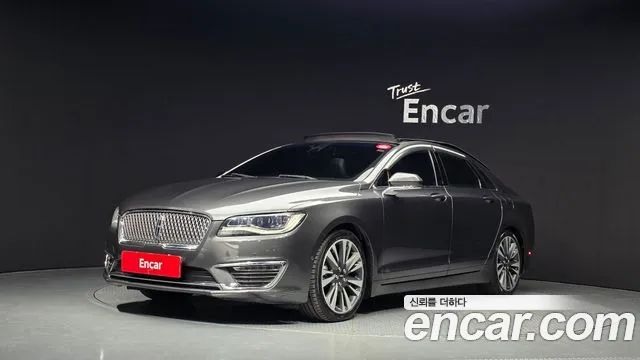 Lincoln MKZ 2017 — photo 1