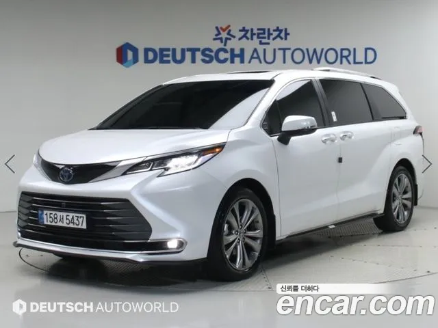 Toyota Sienna 2024 — photo 1