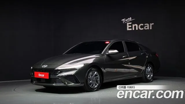 Hyundai AVANTE 2024 — photo 1