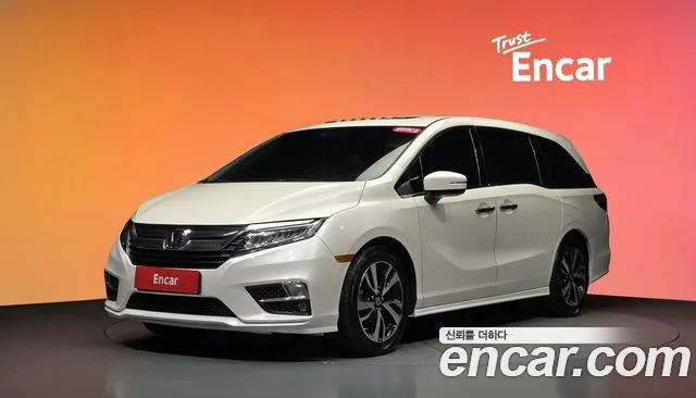 Honda Odyssey 2019 — photo 1