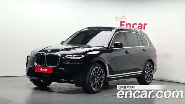 BMW X7 2025 — photo 1