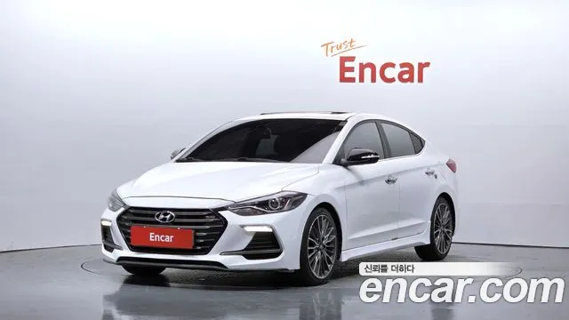 Hyundai AVANTE 2017 — photo 1