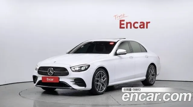 Mercedes-Benz E-Class 2021 — photo 1