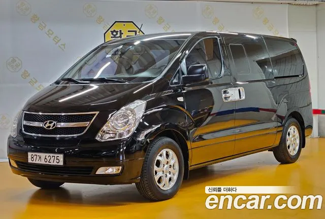 Hyundai Starex 2015 — photo 1