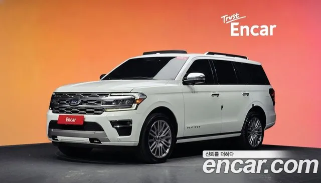 Ford Expedition 2022 — photo 1