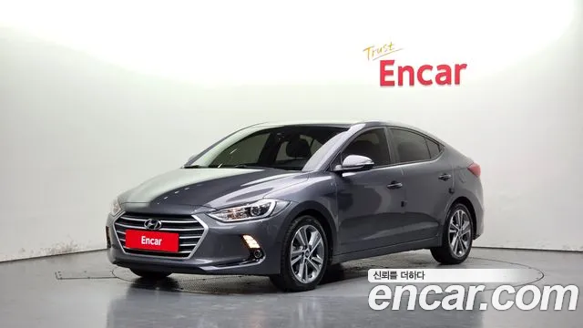 Hyundai AVANTE 2018 — photo 1