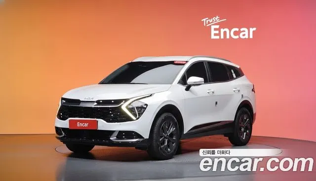 Kia Sportage 2023 — photo 1