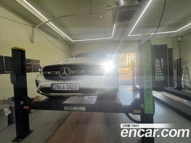 Mercedes-Benz GLC-Class 2026 — photo 1