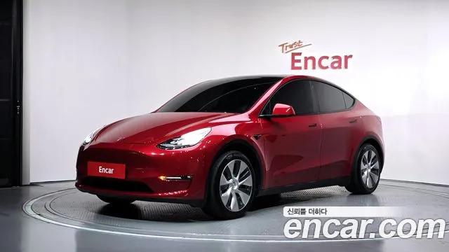 Tesla Model Y 2021 — photo 1