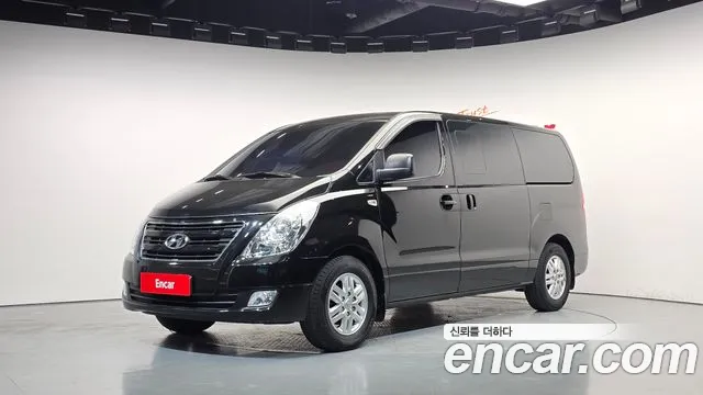 Hyundai Starex 2018 — photo 1