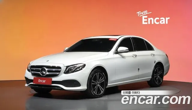 Mercedes-Benz E-Class 2020 — photo 1