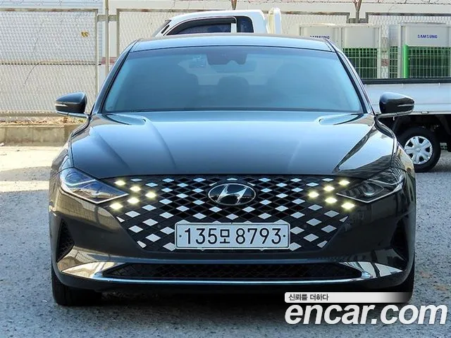 Hyundai Grandeur 2021 — photo 1
