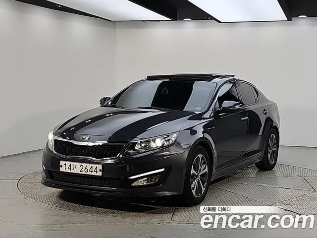 Kia K5 2011 — photo 1