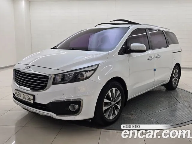 Kia Canival 2016 — photo 1