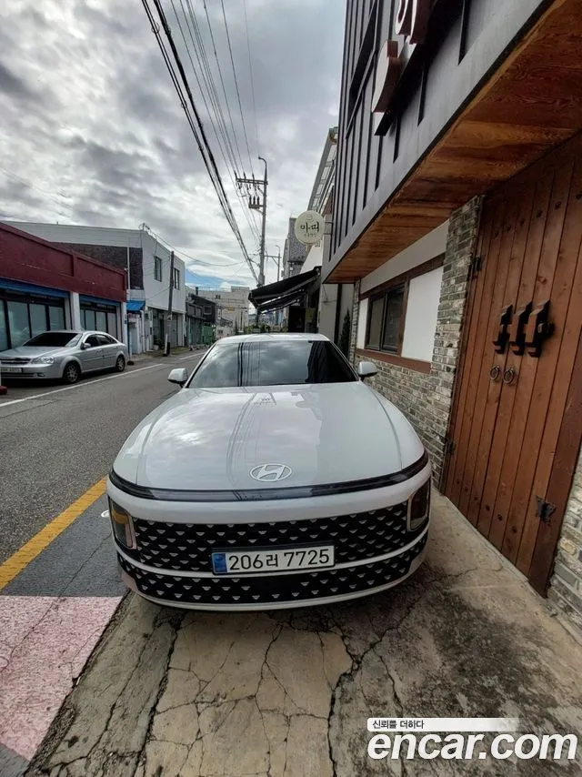 Hyundai Grandeur 2023 — photo 1
