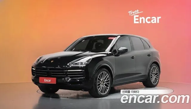 Porsche Cayenne 2023 — photo 1