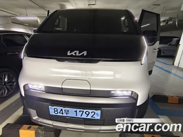 Kia PV5 2026 — photo 1
