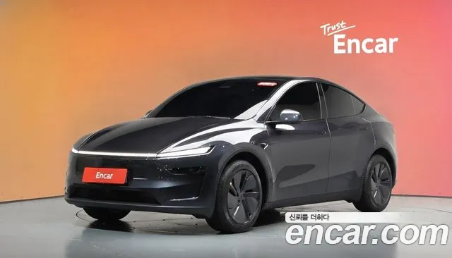 Tesla Model Y 2026 — photo 1