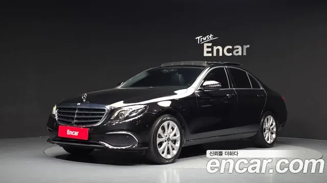 Mercedes-Benz E-Class 2017 — photo 1