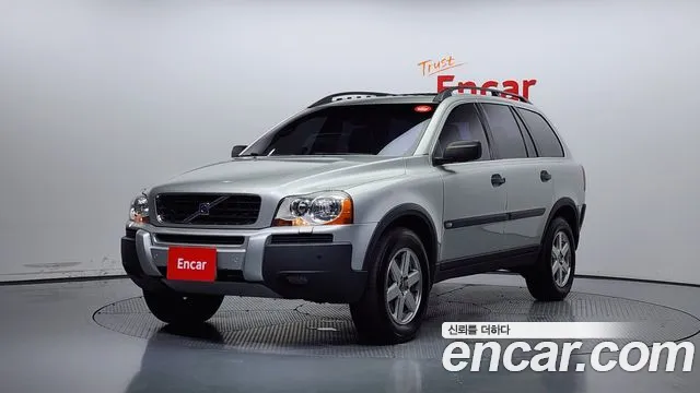 Volvo XC90 2006 — photo 1