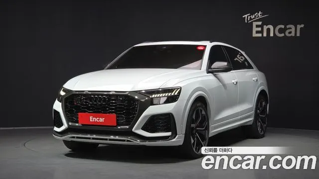 Audi RSQ8 2021 — photo 1