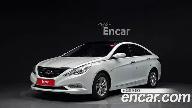 Hyundai Sonata 2010 — photo 1