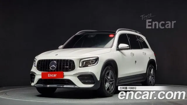 Mercedes-Benz GLB-Class 2021 — photo 1