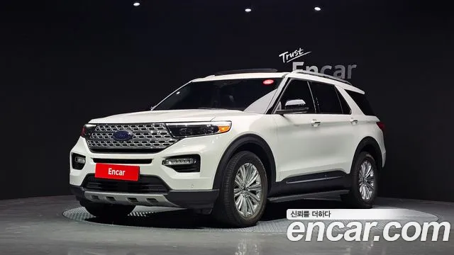 Ford Explorer 2020 — photo 1