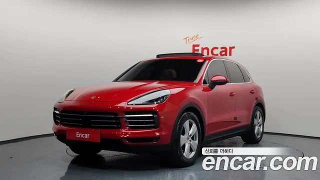 Porsche Cayenne 2023 — photo 1