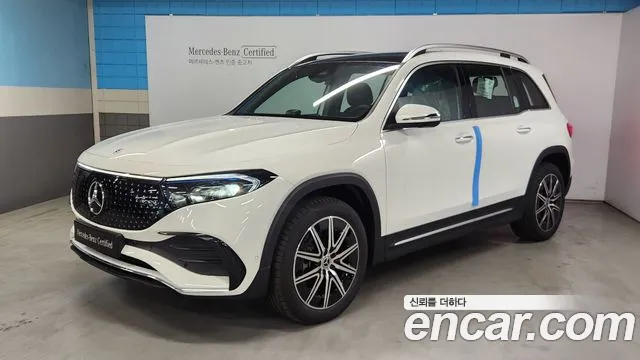 Mercedes-Benz EQB 2026 — photo 1