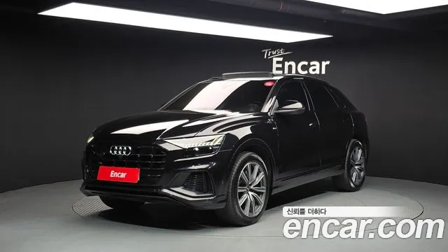 Audi Q8 2021 — photo 1