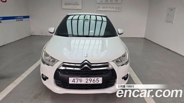 Citroën / DS DS4 2014 — photo 1