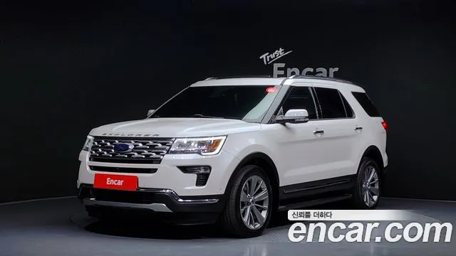 Ford Explorer 2018 — photo 1