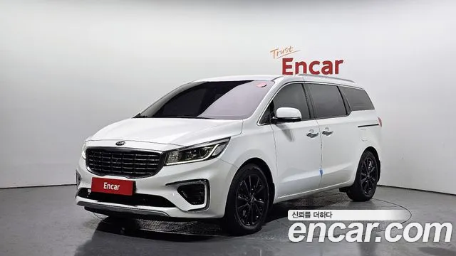 Kia Canival 2019 — photo 1