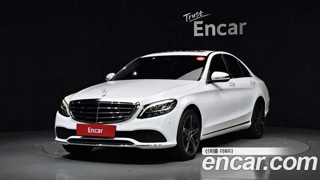 Mercedes-Benz C-Class 2019 — photo 1