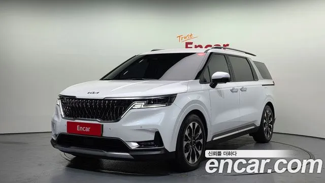 Kia Canival 2021 — photo 1