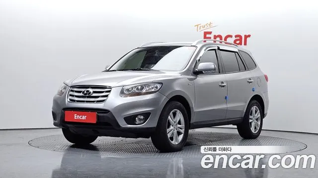 Hyundai Santafe 2011 — photo 1