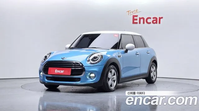 Mini Cooper 2019 — photo 1