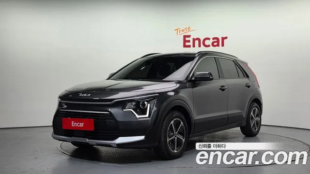 Kia Niro 2025 — photo 1