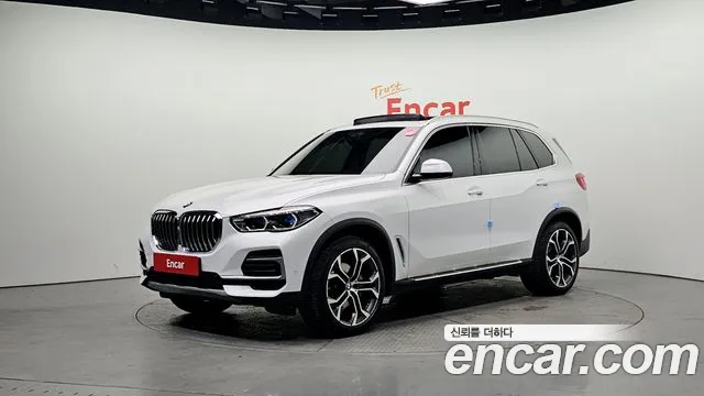 BMW X5 2022 — photo 1