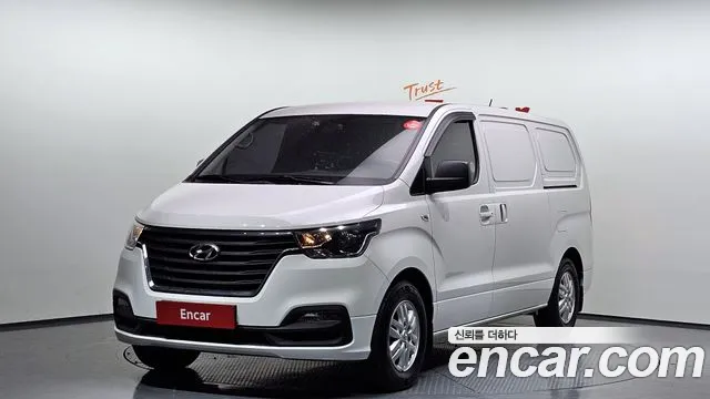 Hyundai Starex 2020 — photo 1