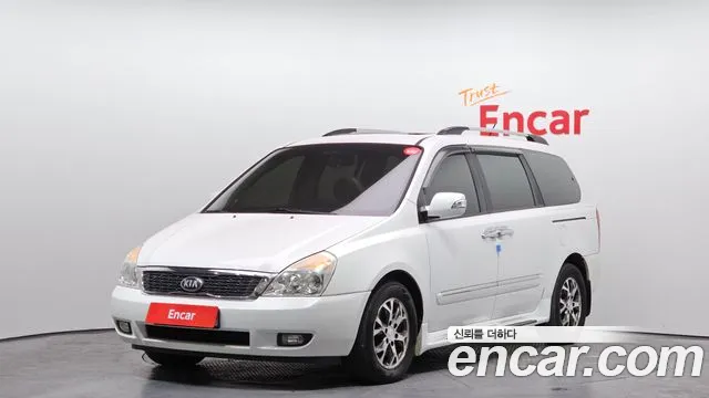 Kia Canival 2014 — photo 1