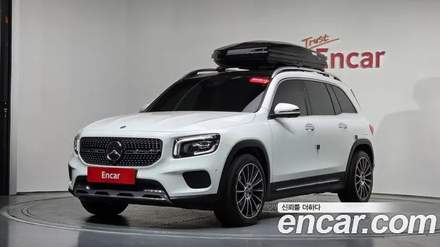 Mercedes-Benz GLB-Class 2020 — photo 1