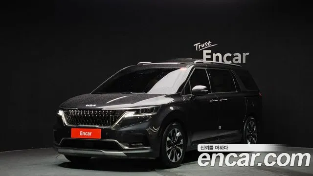 Kia Canival 2022 — photo 1