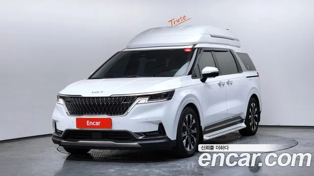 Kia Canival 2022 — photo 1