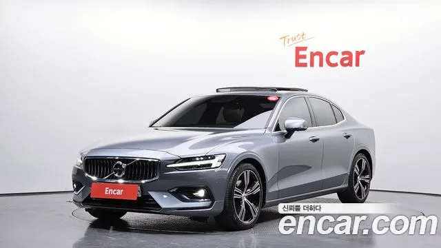 Volvo S60 2020 — photo 1