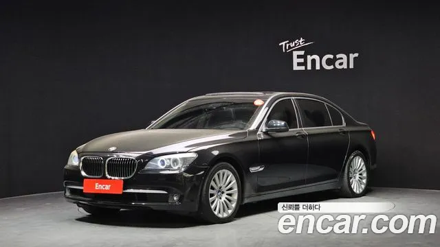 BMW 7-Series 2012 — photo 1