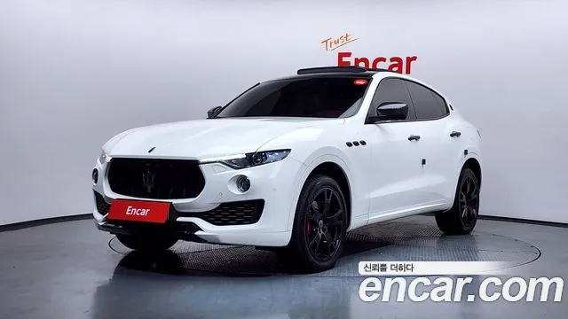 Maserati Levante 2018 — photo 1