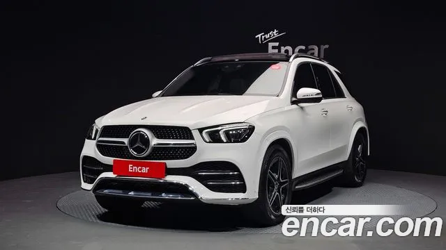 Mercedes-Benz GLE-Class 2021 — photo 1