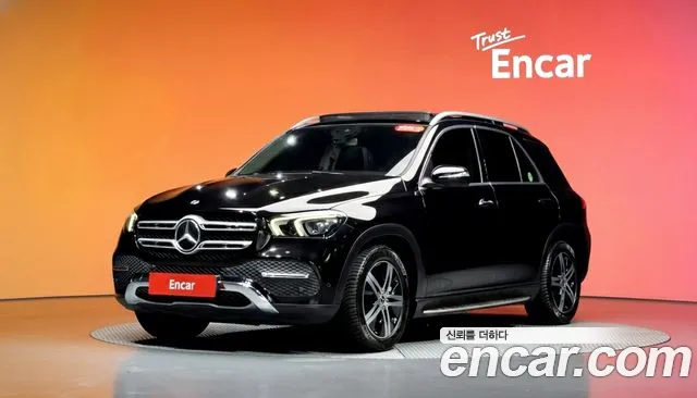 Mercedes-Benz GLE-Class 2020 — photo 1